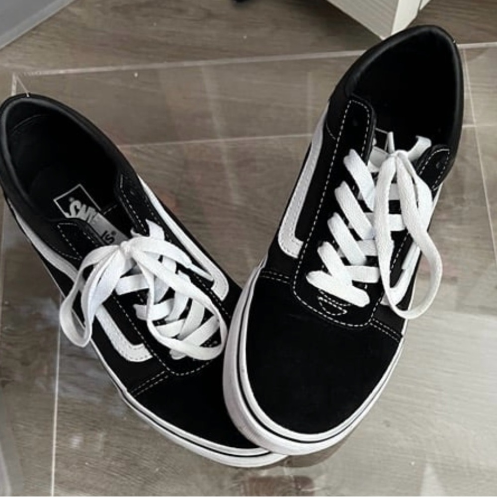Vans Black and White Shoes Sz 5